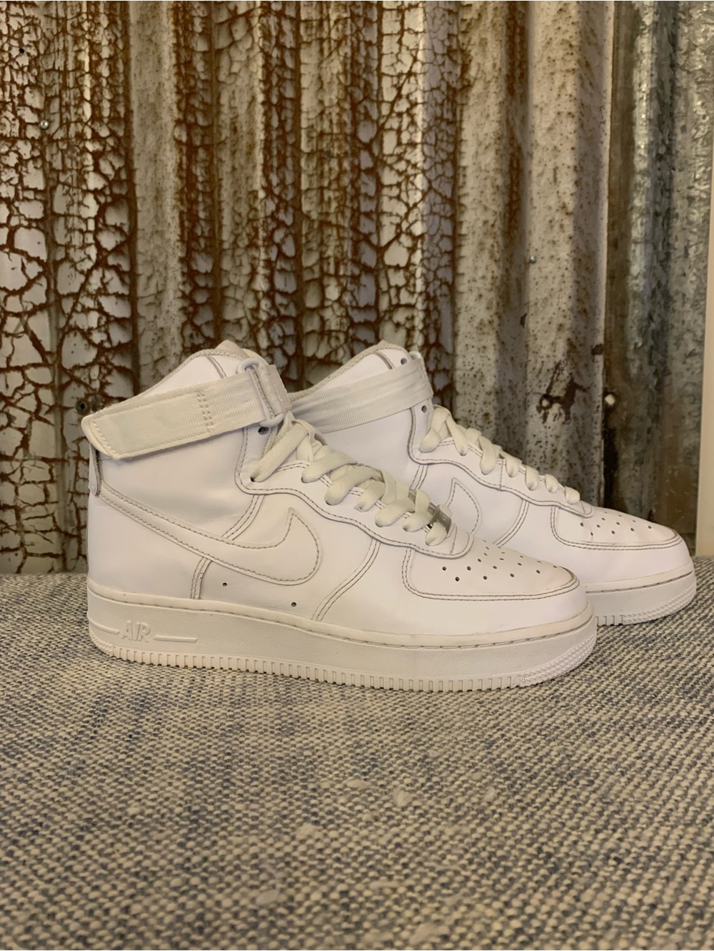 Nike Air Force 1 High Men’s Size 8 White Athletic Shoe Sneakers with Ankle Strap
